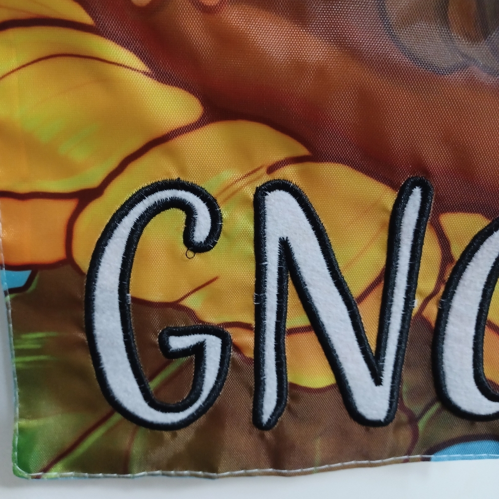 NWT textured "No Place Like Gnome" flag - Picture 4 of 7